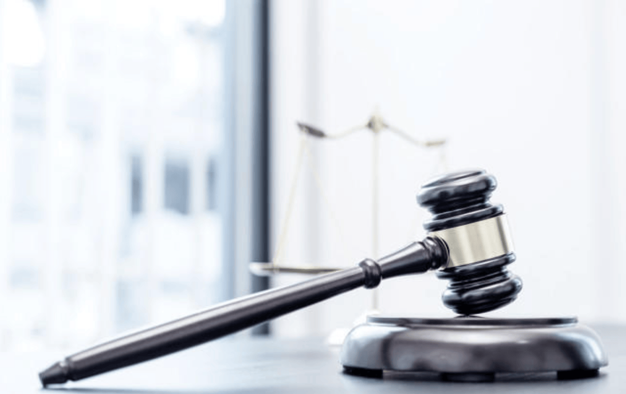 14歲女生與家人爭吵后從18樓跳下身亡，父母起訴物業(yè)、消防等索賠60萬元被駁回:金屬制品廠
