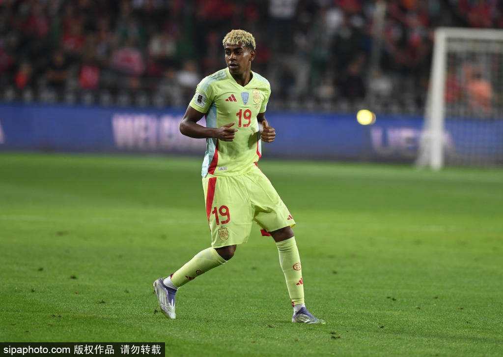 復(fù)出狂潮！巴薩三將亞馬爾、拉菲尼亞與費(fèi)爾明能否引領(lǐng)球隊(duì)反彈？:金屬制品廠
