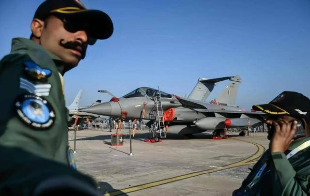 攻擊-11進駐西部邊境<strong></p>
<p>金屬制品廠
</strong>，要不是衛星圖曝光，印度永遠不知道早已被盯上:金屬制品廠
