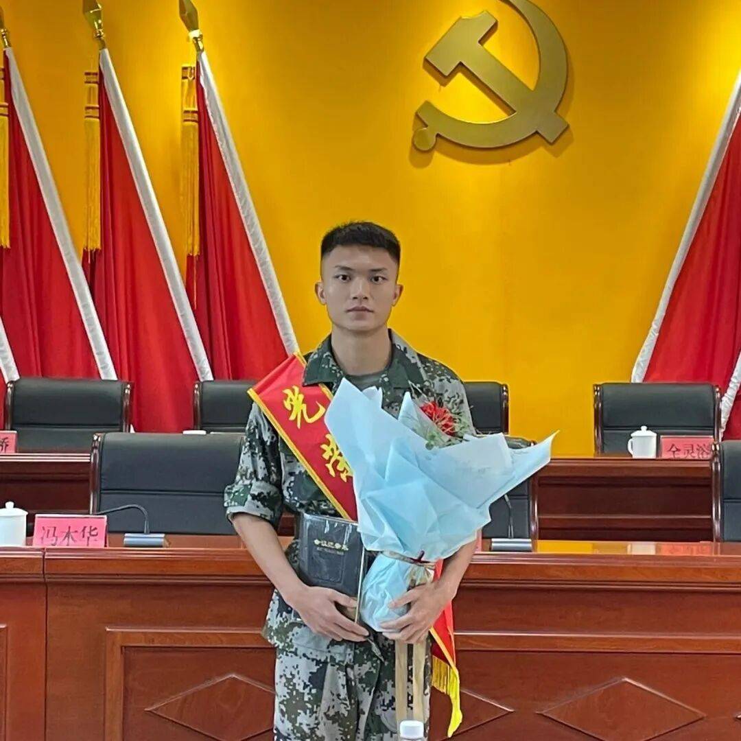 牛！退役半個月<strong></p>
<p>金屬制品廠
</strong>，他第三次入伍！:金屬制品廠
