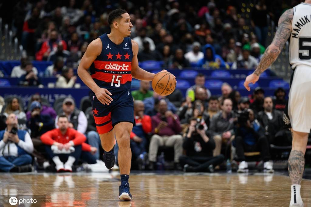 布羅格登突然宣布退役 本已鎖定尼克斯常規賽名單:金屬制品廠
