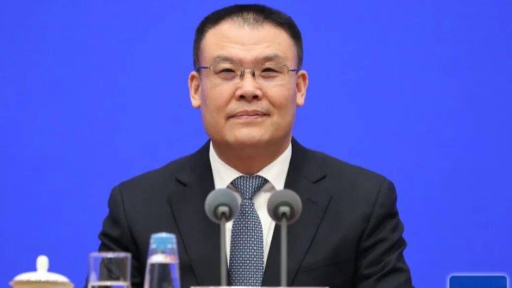 財政部副部長王東偉履新安徽省委常委<strong></p>
<p>金屬制品廠
</strong>，河南唐河人:金屬制品廠
