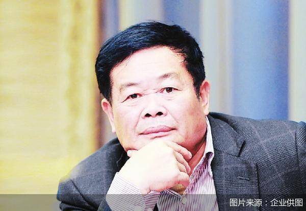 “玻璃大王”曹德旺提前退休:金屬制品廠
