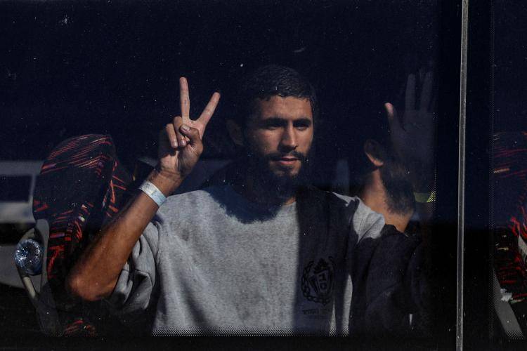 加沙<strong></p>
<p>金屬制品廠
</strong>，距重燃戰(zhàn)火有多遠:金屬制品廠
